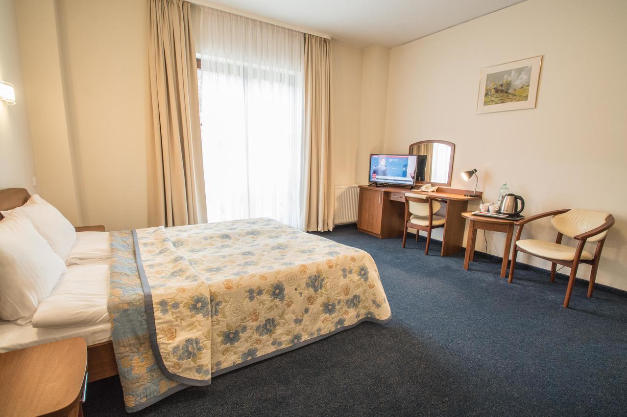 Hotel Jaworzyna Krynicka Krynica-Zdrój Exteriör bild